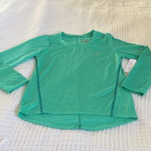 NWT girls size S6-7 long-sleeve shirt.